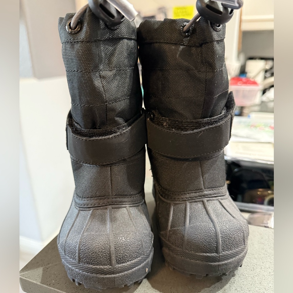 Columbia kids snow boots